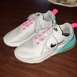 Nike Air Max Motion 2